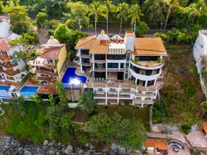 Ocean Front Villa*10BR*Pool*Gym*Hot Tub*Chef*Staff - Image 3