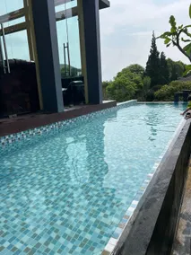 Luxury Villa DELVA (Kampung Daun) 4Kamar 16pax - Image 4