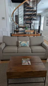 Mount Pleasant Carriage House - Image 5
