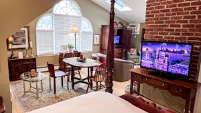 2 BRm Suite; Ktchn; Livng area; wash/dryr; Private - Image 2