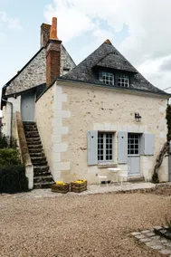 Prestigious home with pool in Touraine - Image 2