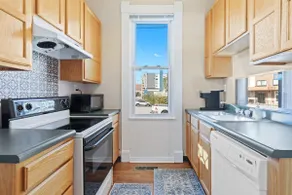 2 br home close to downtown and Lucas Oil. Pet Friendly! - Image 3
