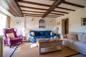 Delightful 4 bedroom Cotswold character cottage - Pass the Keys - Image 2