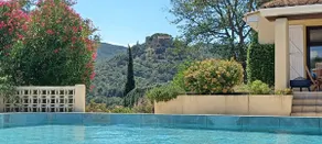 AT THE CHATEAU D'O LE CHATELET - Image 2