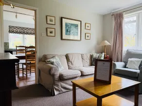 Large Cotswold farmhouse with panoramic views - Image 3