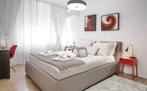 Brand New Apartment- 13 min walk from Main Square - Image 3