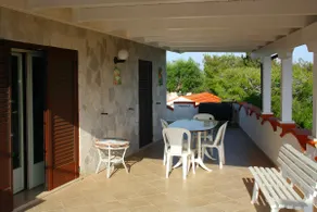 Spacious Apartment in Luxury Villa with Swimming Pool - Image 5