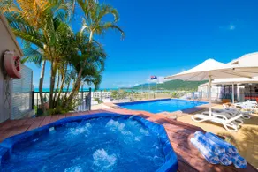 Ocean Views | 1 Bedroom | Centre of Airlie Beach - Image 2