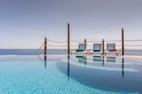 3 Bedroom with use of two pools at Waters Edge! - Image 4