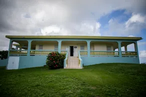 Mariposa Beach House - Image 2