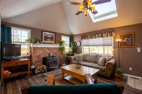 Milly's Place - Walking Distance to Town. - Image 3