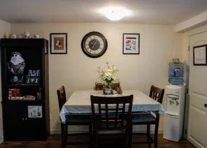 Murray House Vacation Home: Pet friendly, mature trees, near the ocean & coast - Image 3