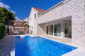 Two Modern Villas with Pool and Spa - Image 5