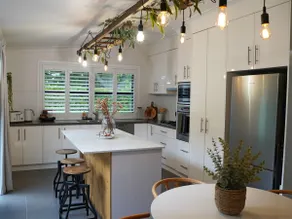 Cute country cottage in central Orange - Image 2