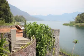Beautiful spacious house at the shore of the lake - Image 5