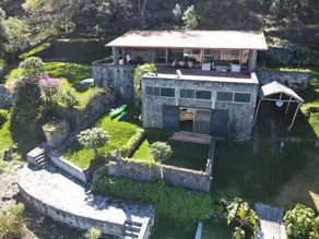 Beautiful spacious house at the shore of the lake - Image 4