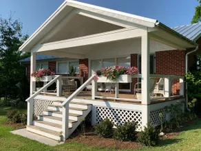 The Ranch House at Elmwood - Image 4