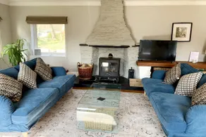 Pretty riverside cottage near Snowdonia - Image 4