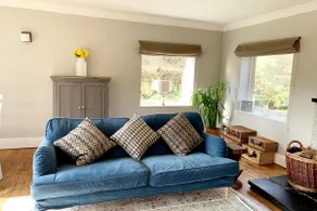 Pretty riverside cottage near Snowdonia - Image 5