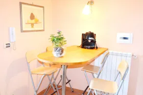 Apartment An on the first floor in a villa with garden, parking and Wi-Fi - Image 3