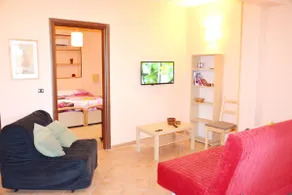Apartment An on the first floor in a villa with garden, parking and Wi-Fi - Image 5