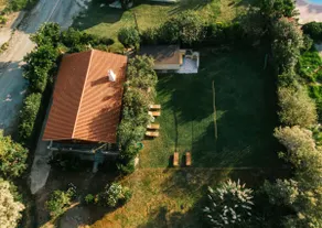 Wooden Beach House - Image 5