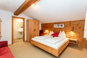 Cozy apartment in prime location - Image 5