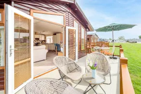 Bedøvelse sydvendt lodge på bredden af ​​Avon i Shakespeare's Stratford - Image 3