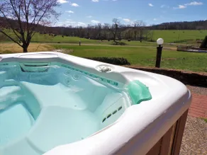 Spring Lake Ranch har en privat, rustik Lodge perfekt til familie / gruppe retreats! - Image 4