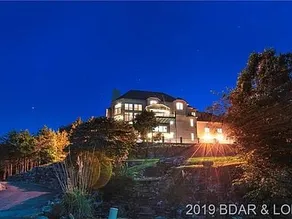 Old Kinderhook Castle - Image 4