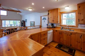 Killington Retreat | Deck-Fire Pit-Mountain Views! - Image 4