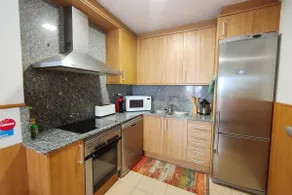 2 Rooms, 2 bathrooms, parking, unbeatable center - Image 3
