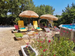 Luberon. Quiet stone house with swimming pool - Image 2