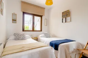 Delicious beachfront apartment at Comillas - Image 3