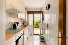 Delicious beachfront apartment at Comillas - Image 2