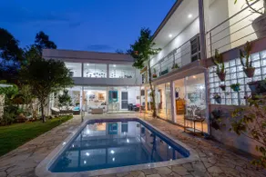 Paradise at the Foot of the Mountain - House in Atibaia SP - Image 2
