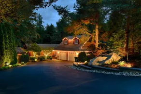 Private Cottage right on creek & 15 ft waterfall! - Image 2