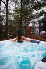 Lakefront Lodge w/ Hot Tub, Sauna, Fireplace - Image 2