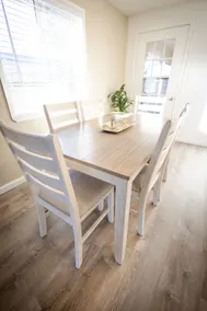Newly upgraded 2/1 duplex unit -pets $10+/day ext - Image 4
