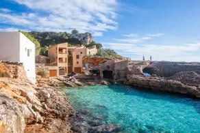 Cozy villa in Cala Llombards - Image 5