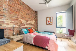 Gorgeous Park House w Parking on Queen West - Image 3