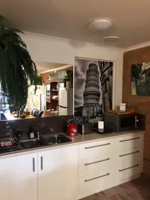 Self Contained - Fantastic Location - Image 4