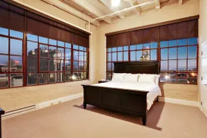 Luxury Downtown Condo w/ Panoramic Views & Parking - Image 3