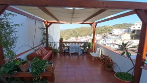 Sunny terrace house in Málaga’s white villages - Image 2