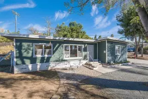 Light-filled 2 Bedroom House in Vista - Image 3