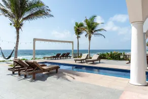 Luxury Villa on the Edge of the Sea - Image 5