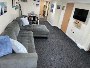 2 King Beds /Easy Downtown / Free Str Parking-Read - Image 3