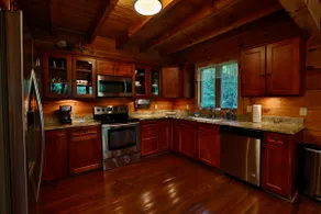 Serene Retreat Cabin W/Hot Tub close to Asheville - Image 4