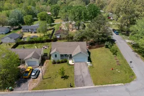 Modern & Clean, Entire 1400 Sq Ft Home, Paducah - Image 2