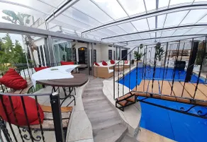 Cores - um cenário de conto de fadas, piscina aquecida e coberta, Apartamento Amarelo - Image 2